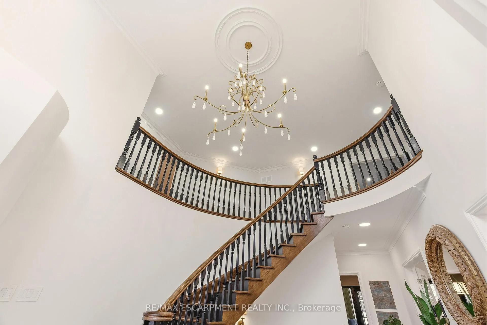 Photo 7 of 82 Maple Drive, Hamilton, Stoney Creek — HOMEH