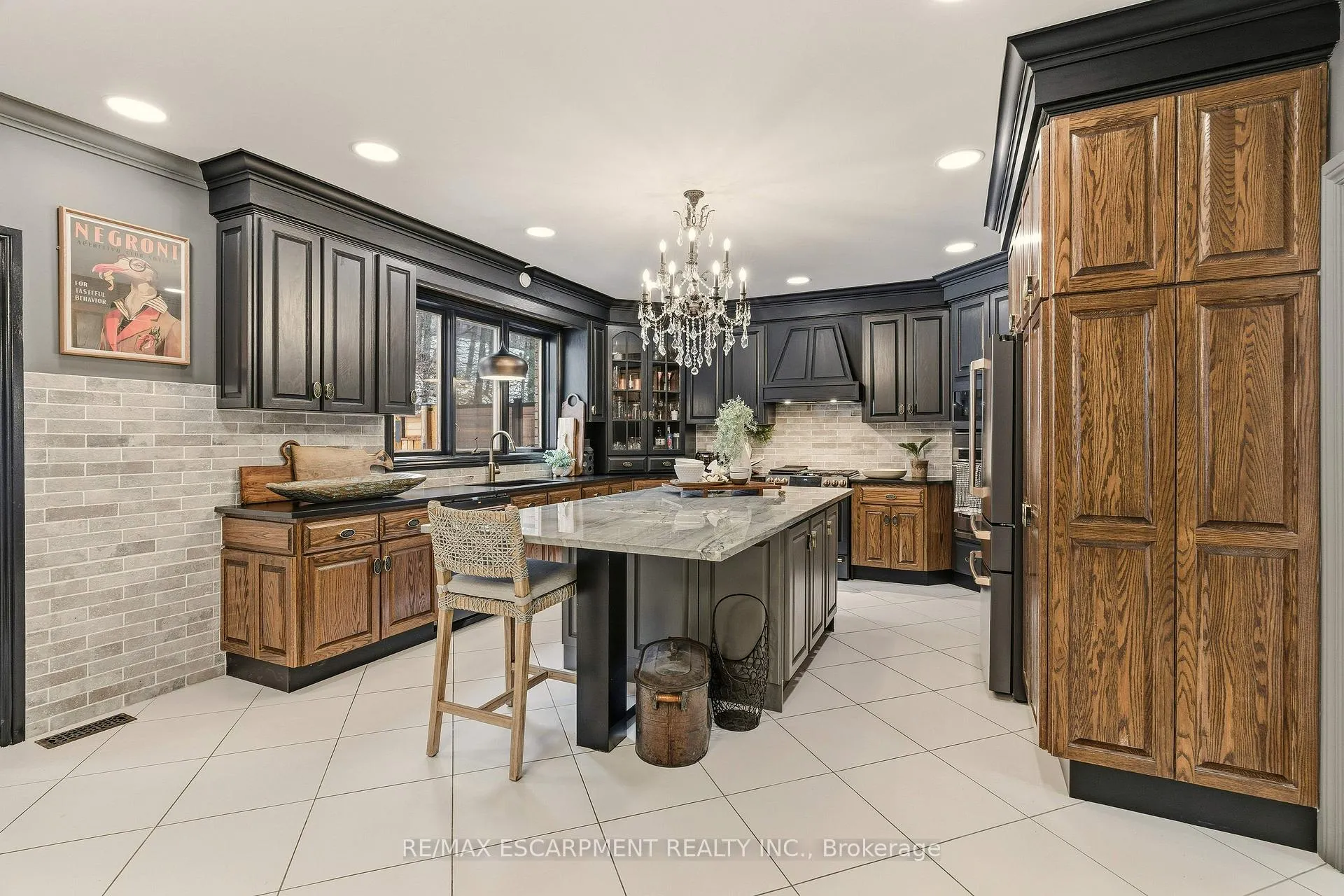 Photo 14 of 82 Maple Drive, Hamilton, Stoney Creek — HOMEH