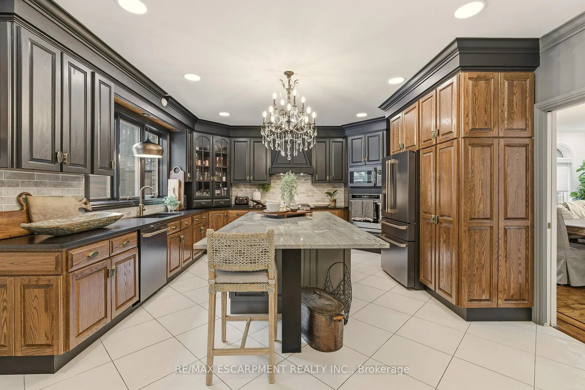Photo 15 of 82 Maple Drive, Hamilton, Stoney Creek — HOMEH