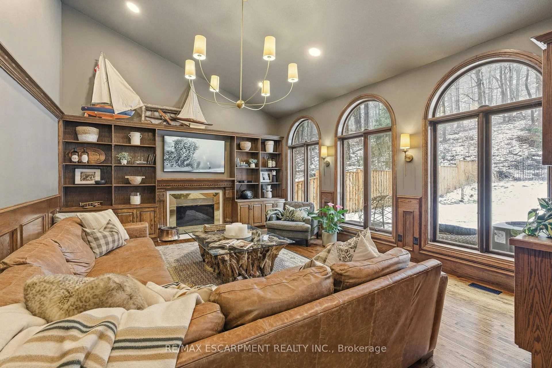 Photo 20 of 82 Maple Drive, Hamilton, Stoney Creek — HOMEH