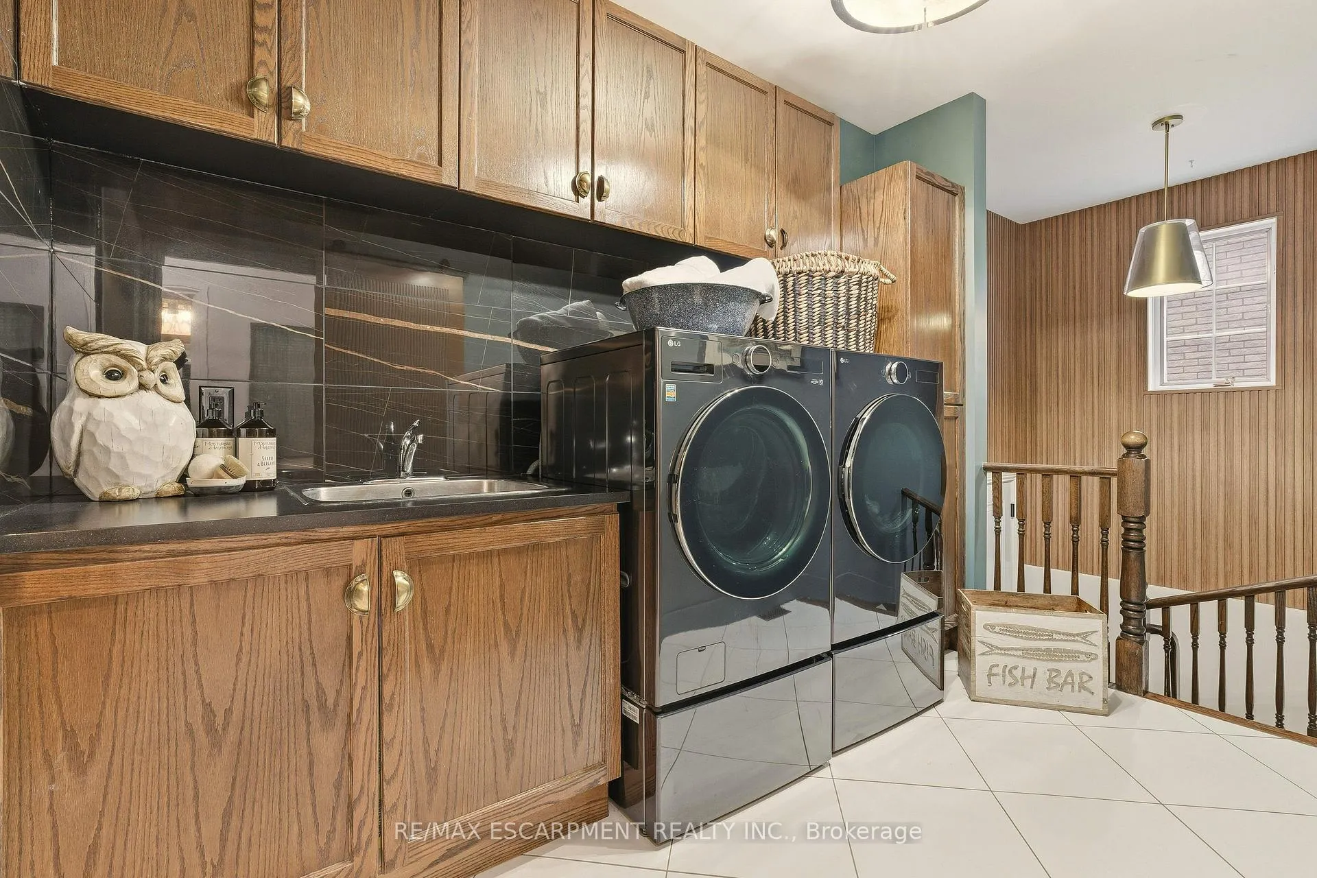 Photo 23 of 82 Maple Drive, Hamilton, Stoney Creek — HOMEH