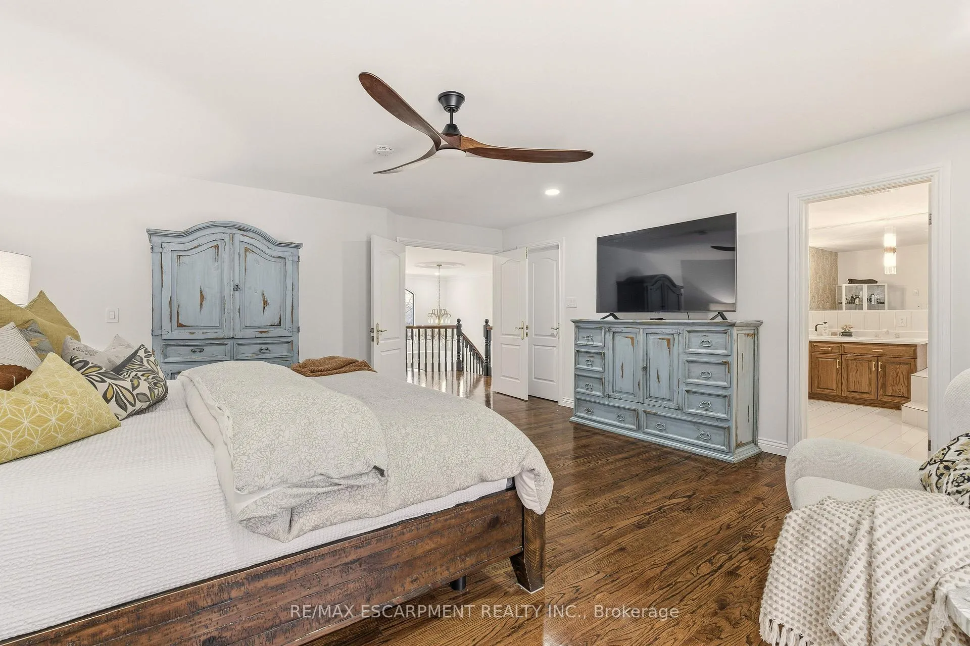 Photo 28 of 82 Maple Drive, Hamilton, Stoney Creek — HOMEH
