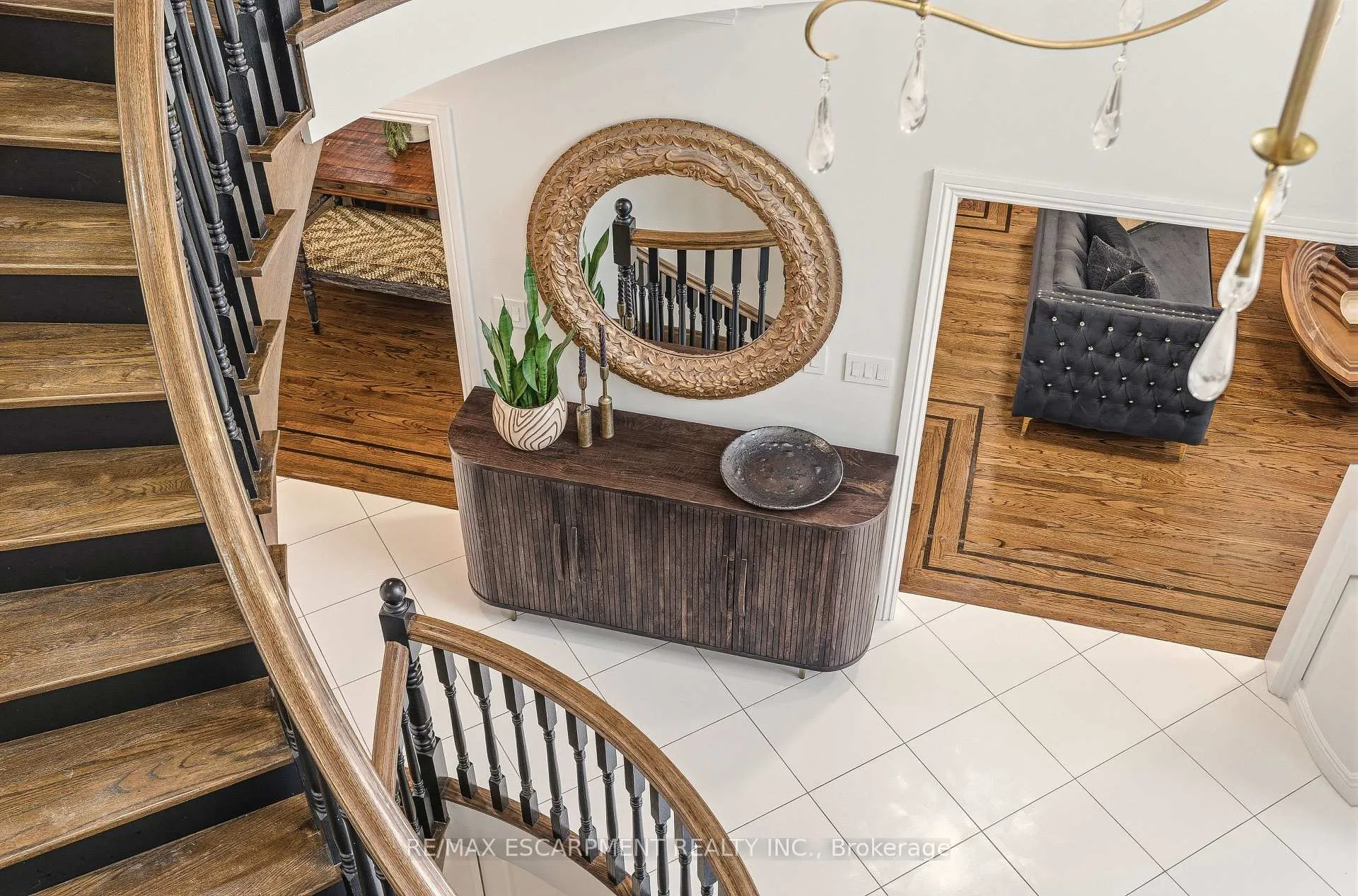 Photo 34 of 82 Maple Drive, Hamilton, Stoney Creek — HOMEH
