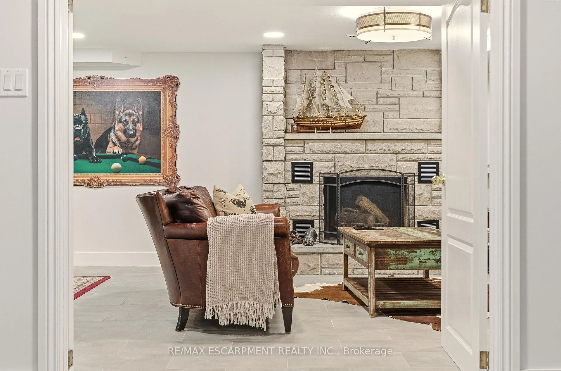 Photo 35 of 82 Maple Drive, Hamilton, Stoney Creek — HOMEH