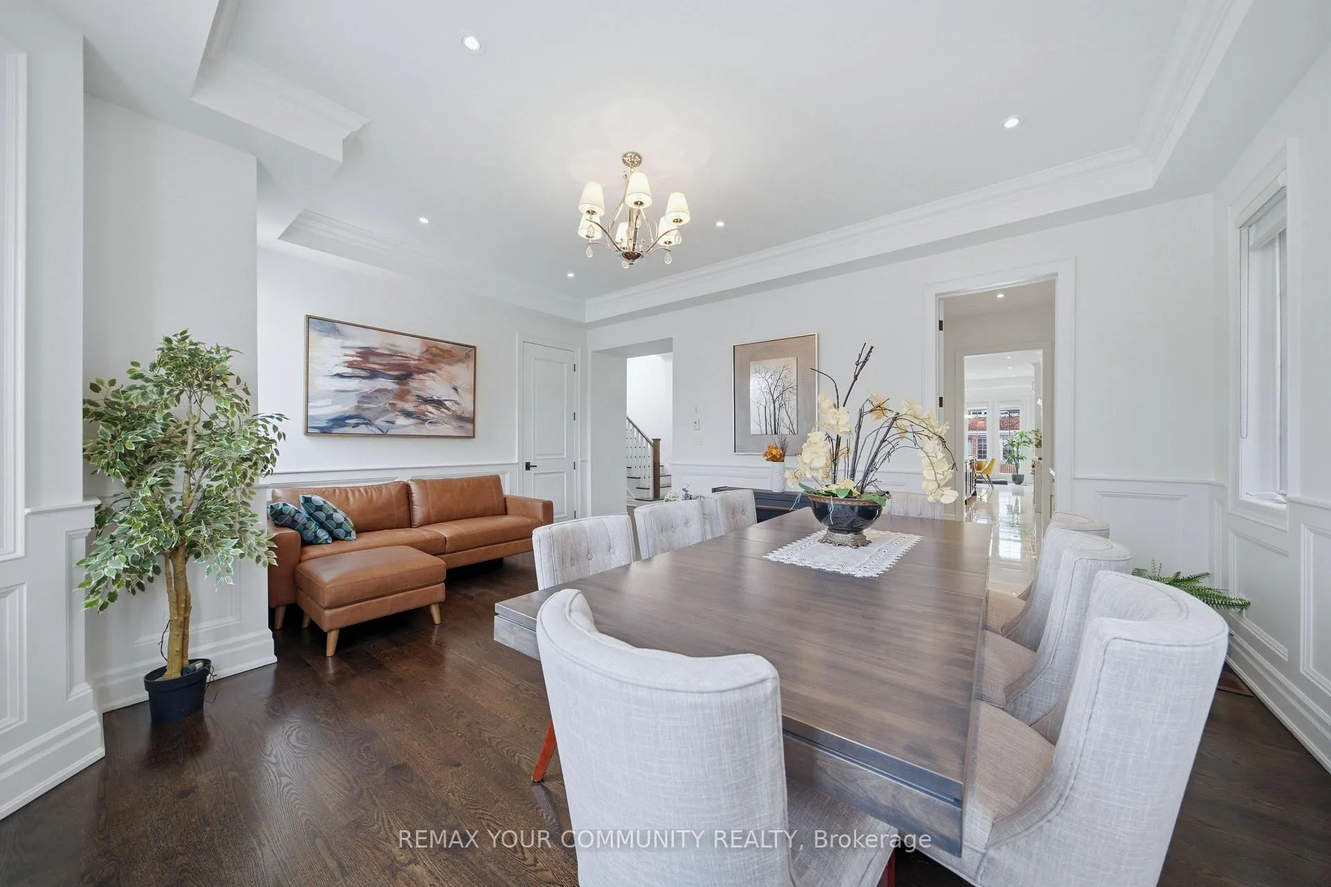 Photo 7 of 116 Frontenac Avenue, Toronto, Bedford Park-Nortown — HOMEH