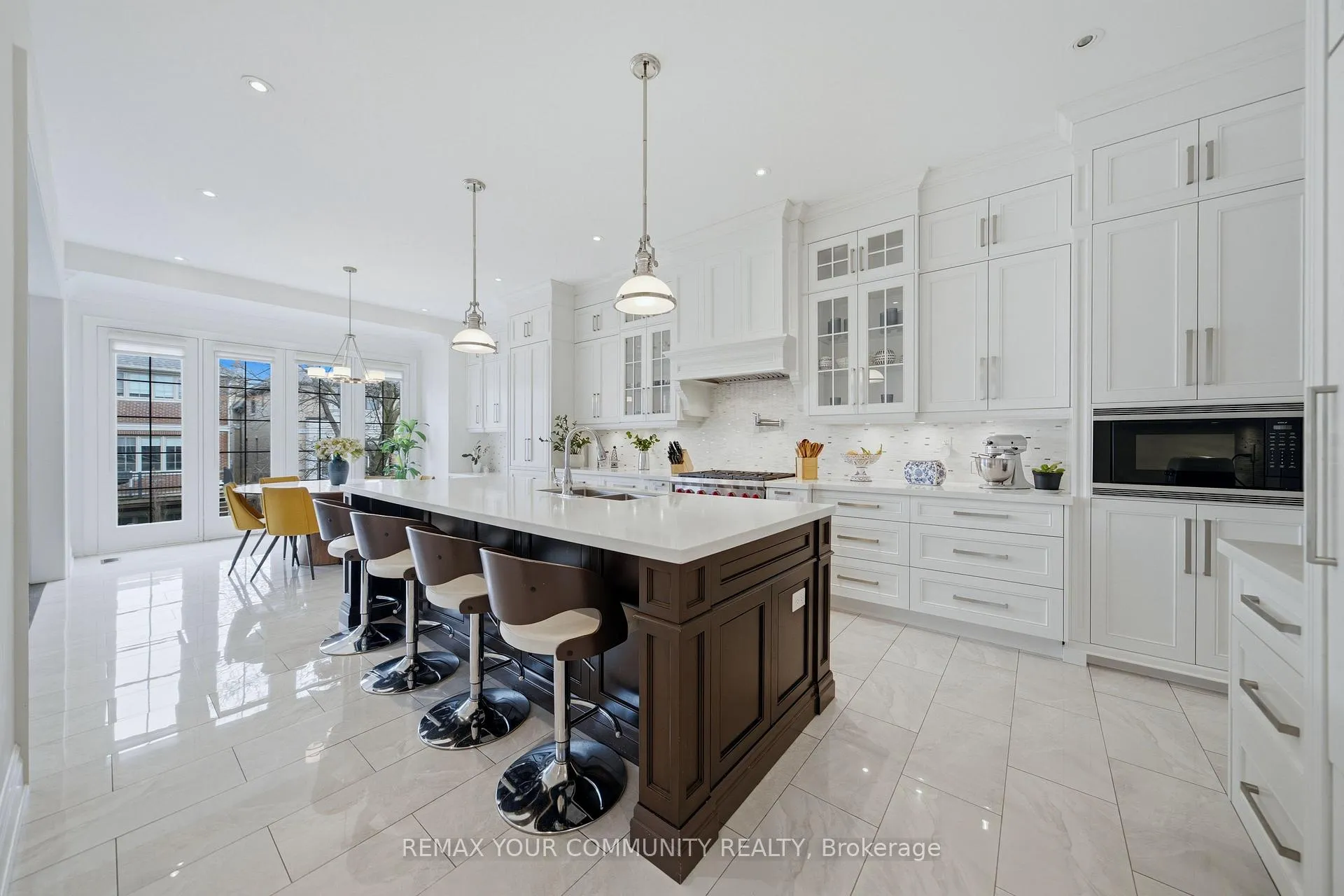 Photo 8 of 116 Frontenac Avenue, Toronto, Bedford Park-Nortown — HOMEH