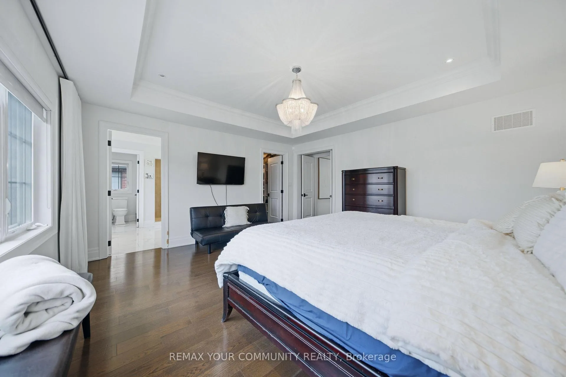 Photo 24 of 116 Frontenac Avenue, Toronto, Bedford Park-Nortown — HOMEH