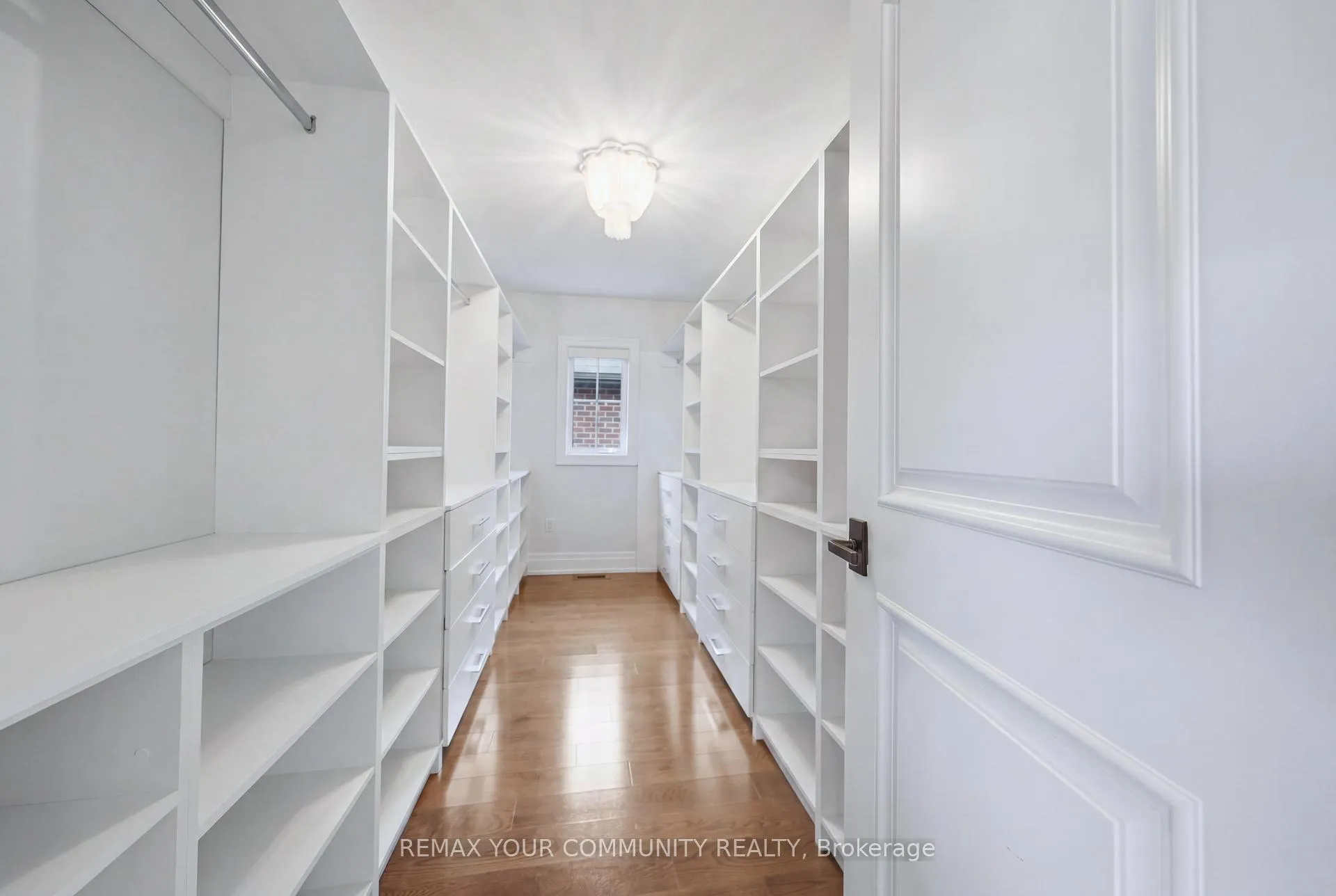 Photo 27 of 116 Frontenac Avenue, Toronto, Bedford Park-Nortown — HOMEH