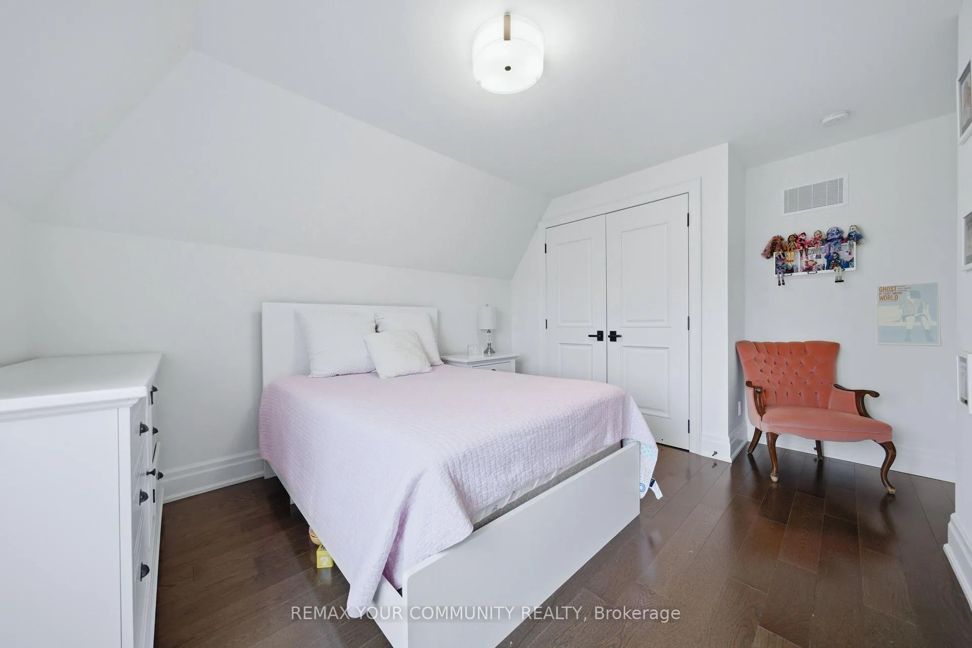 Photo 31 of 116 Frontenac Avenue, Toronto, Bedford Park-Nortown — HOMEH