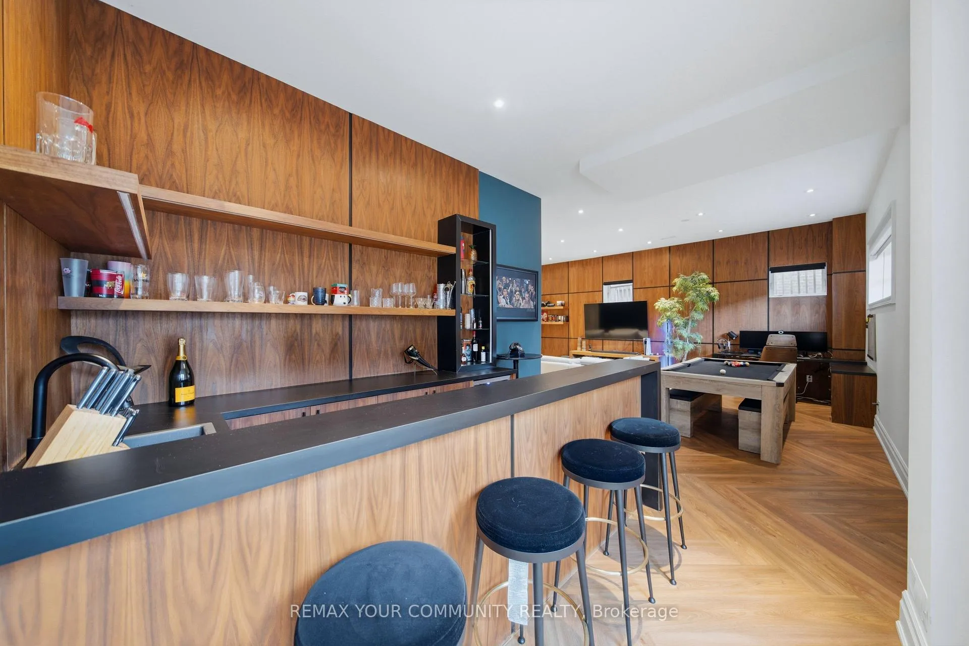 Photo 42 of 116 Frontenac Avenue, Toronto, Bedford Park-Nortown — HOMEH