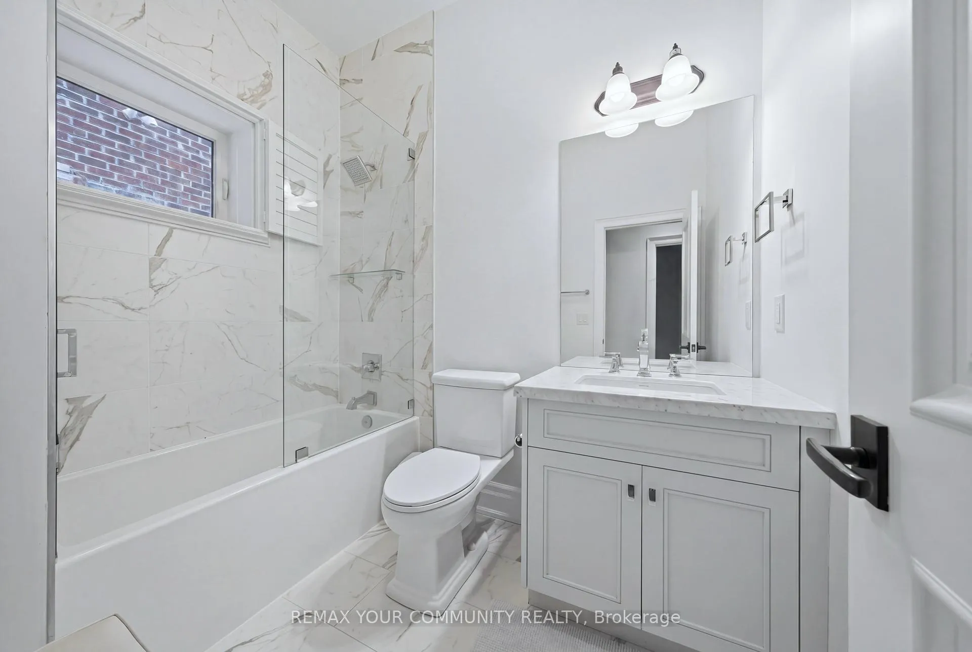 Photo 45 of 116 Frontenac Avenue, Toronto, Bedford Park-Nortown — HOMEH