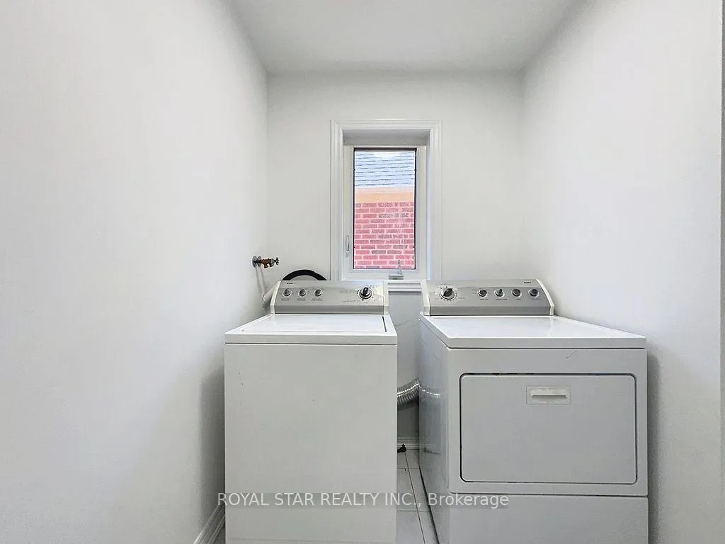 Photo 32 of 351 Giddings Crescent, Milton, Scott — HOMEH