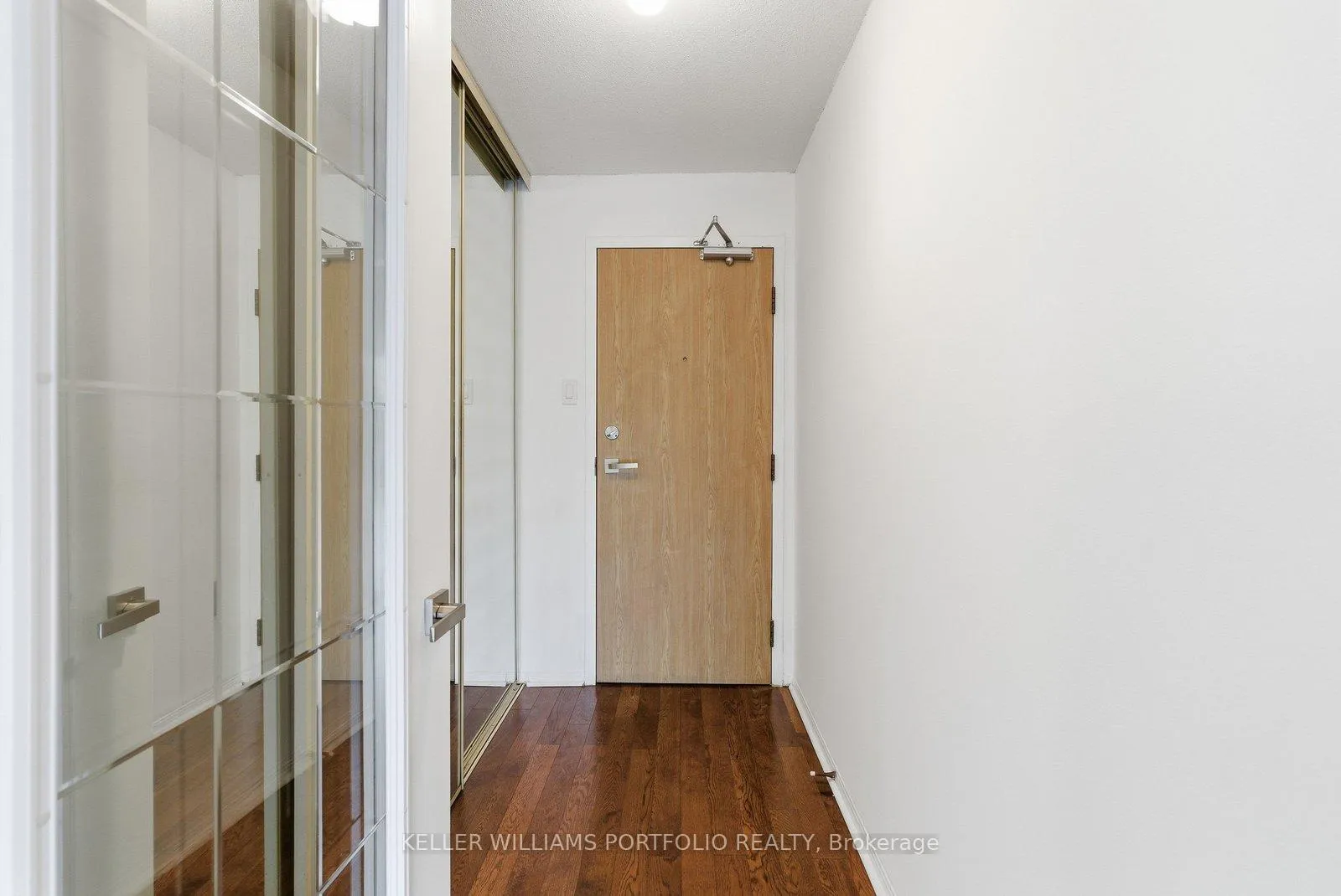 Photo 3 of Unit 107, 701 King Street W, Toronto, Niagara — HOMEH