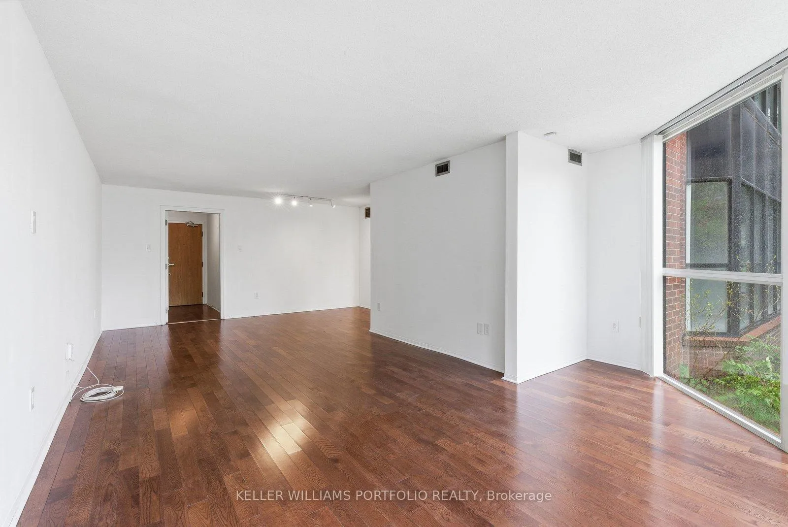 Photo 8 of Unit 107, 701 King Street W, Toronto, Niagara — HOMEH