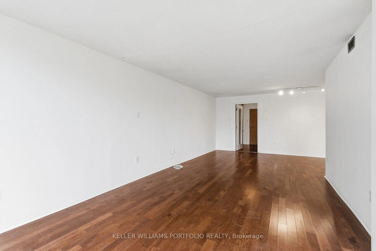 Photo 10 of Unit 107, 701 King Street W, Toronto, Niagara — HOMEH