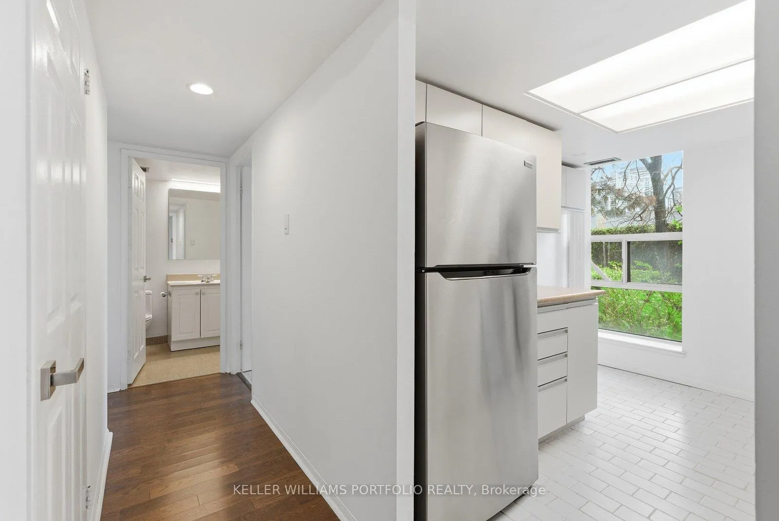 Photo 11 of Unit 107, 701 King Street W, Toronto, Niagara — HOMEH