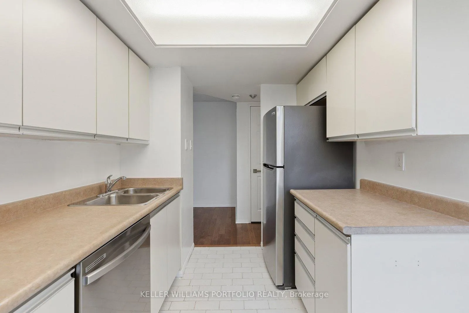 Photo 16 of Unit 107, 701 King Street W, Toronto, Niagara — HOMEH