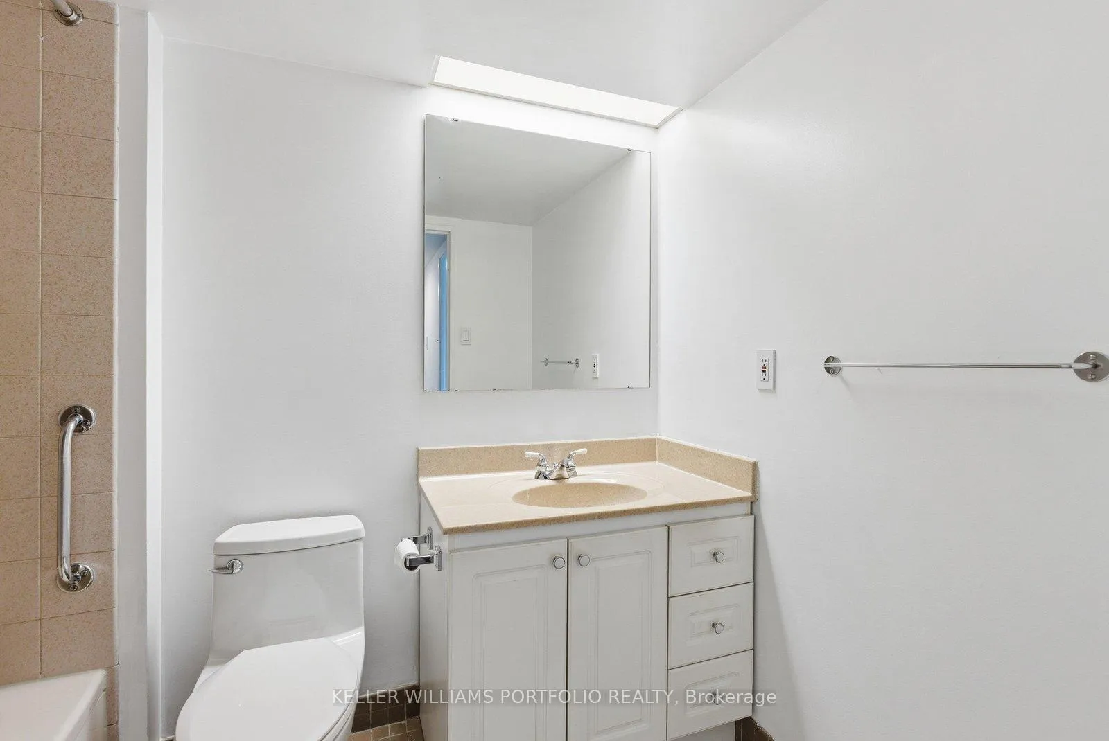Photo 20 of Unit 107, 701 King Street W, Toronto, Niagara — HOMEH
