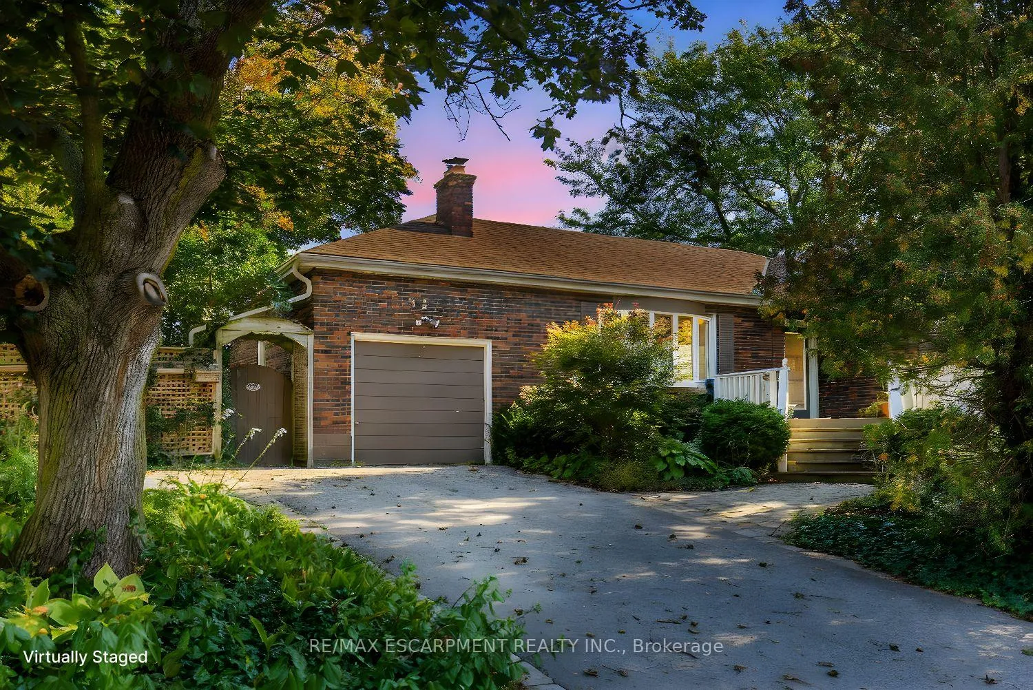 Photo 16 of Unit 2, 927 Teal Drive, Burlington, LaSalle — HOMEH