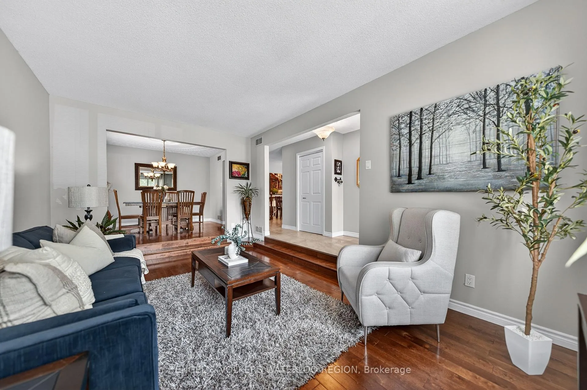 Photo 1 of 35 Countryside Crescent, Waterloo — HOMEH