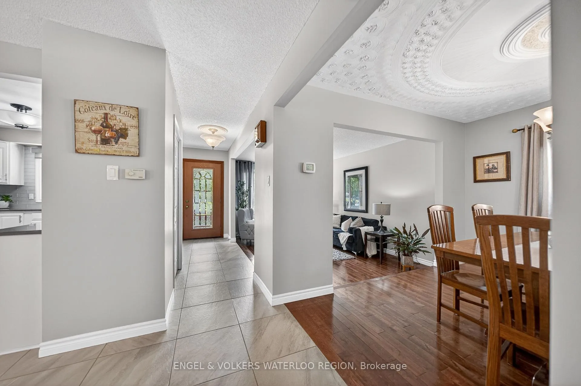 Photo 5 of 35 Countryside Crescent, Waterloo — HOMEH