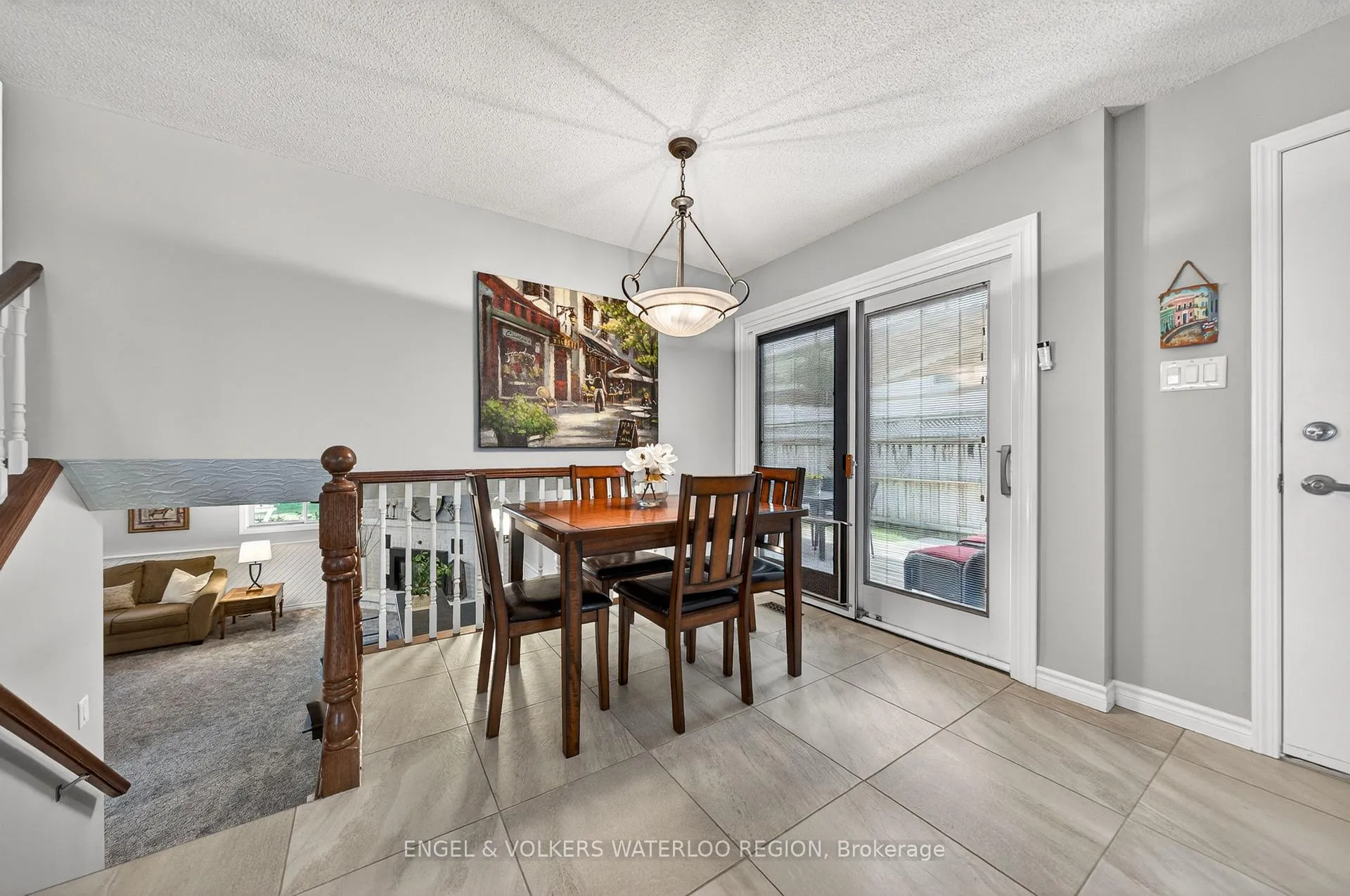 Photo 11 of 35 Countryside Crescent, Waterloo — HOMEH
