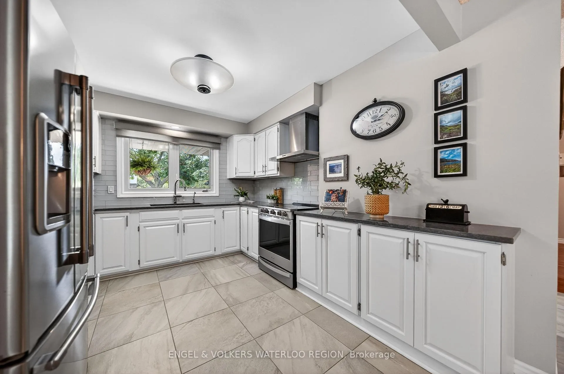 Photo 13 of 35 Countryside Crescent, Waterloo — HOMEH