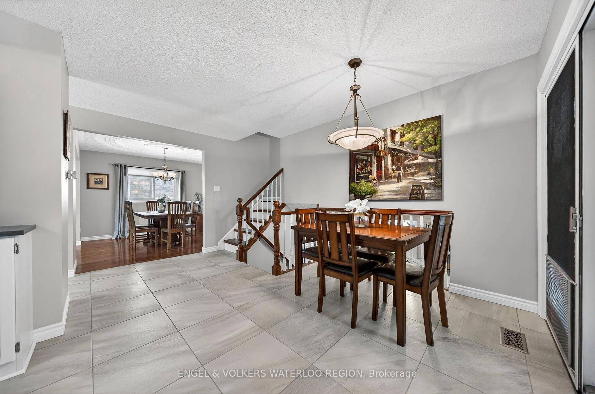 Photo 19 of 35 Countryside Crescent, Waterloo — HOMEH