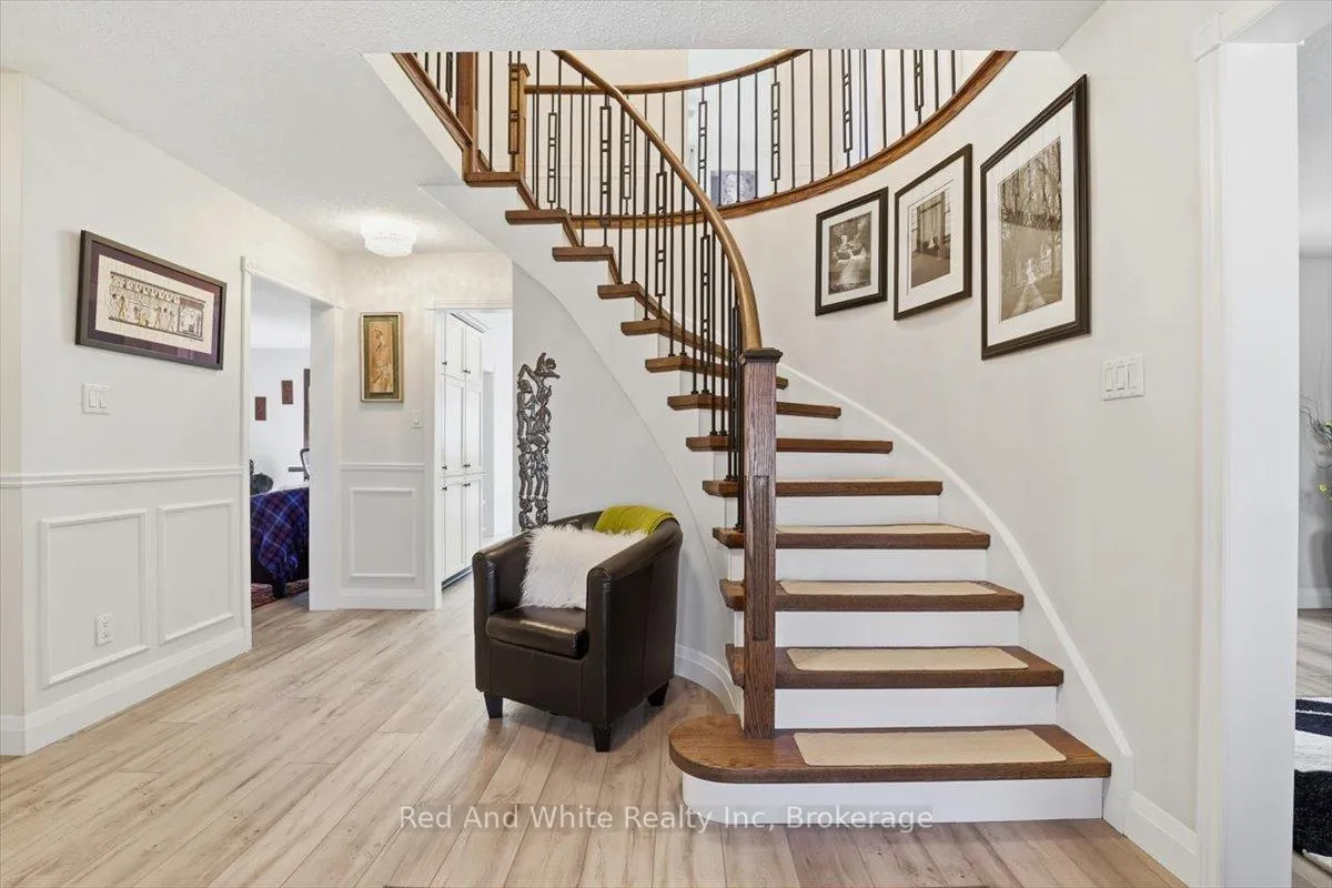 Photo 5 of 4 Brewster Place, Cambridge — HOMEH