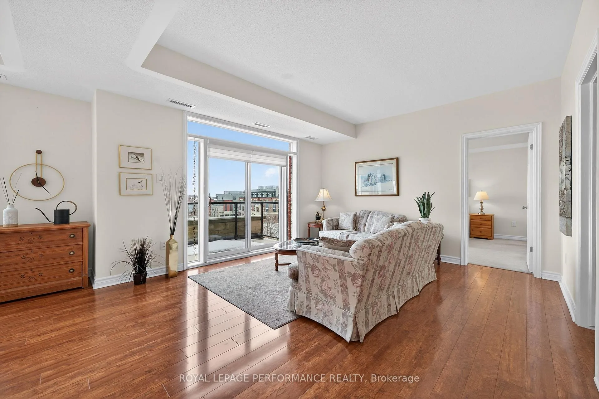 Photo 6 of Unit 305, 669 Sue Holloway Drive, Ottawa, Barrhaven - Strandherd — HOMEH