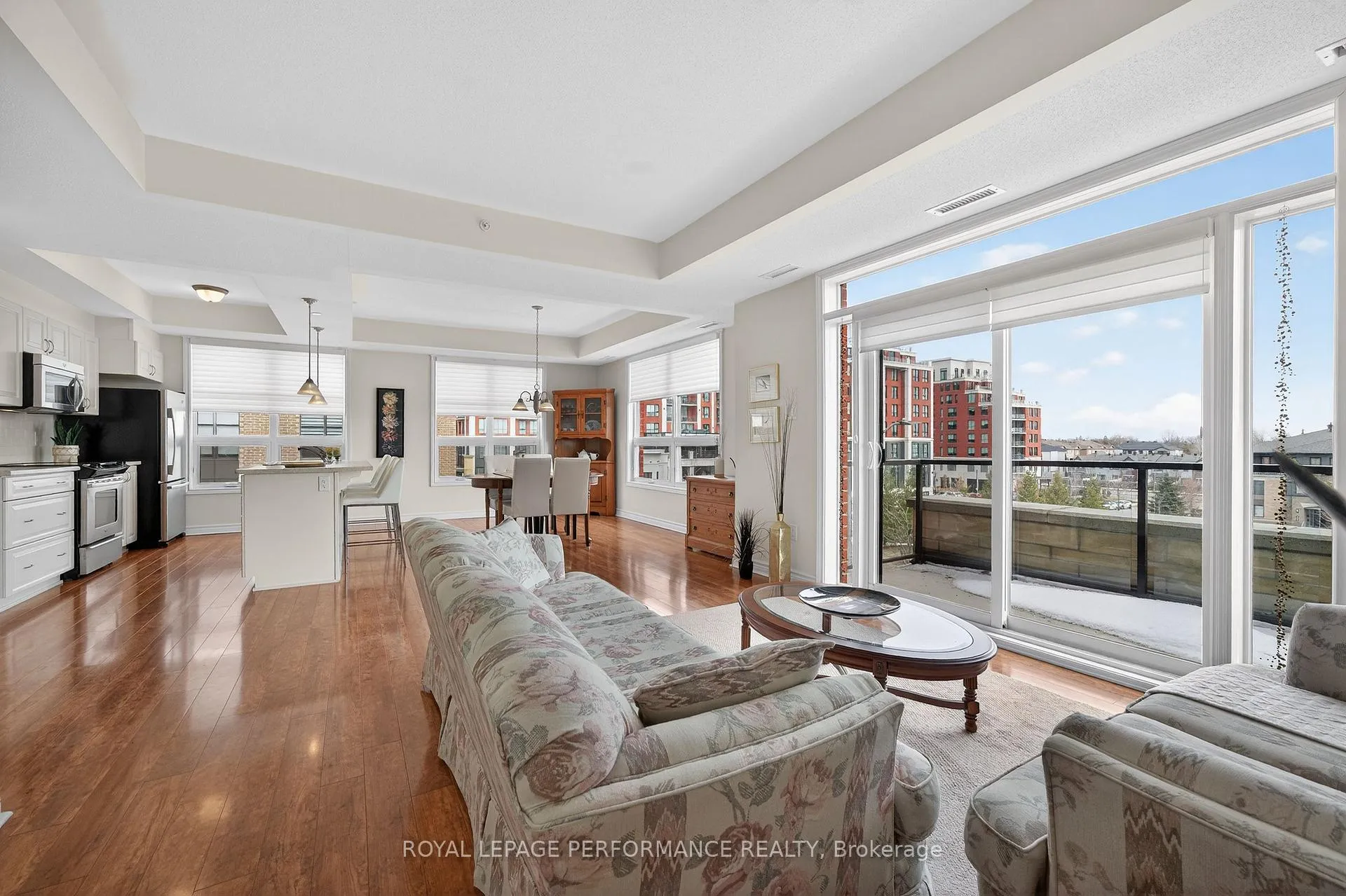 Photo 8 of Unit 305, 669 Sue Holloway Drive, Ottawa, Barrhaven - Strandherd — HOMEH