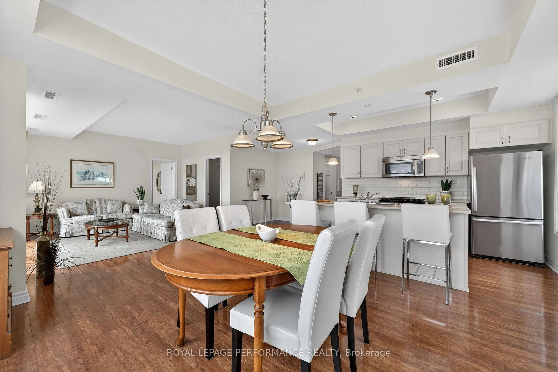 Photo 14 of Unit 305, 669 Sue Holloway Drive, Ottawa, Barrhaven - Strandherd — HOMEH