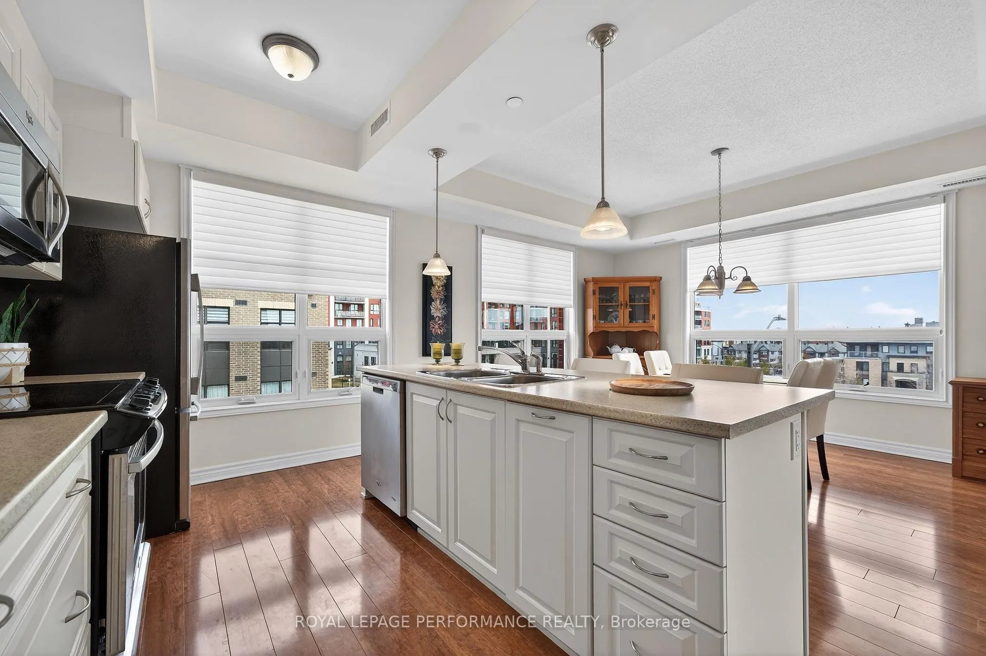 Photo 17 of Unit 305, 669 Sue Holloway Drive, Ottawa, Barrhaven - Strandherd — HOMEH