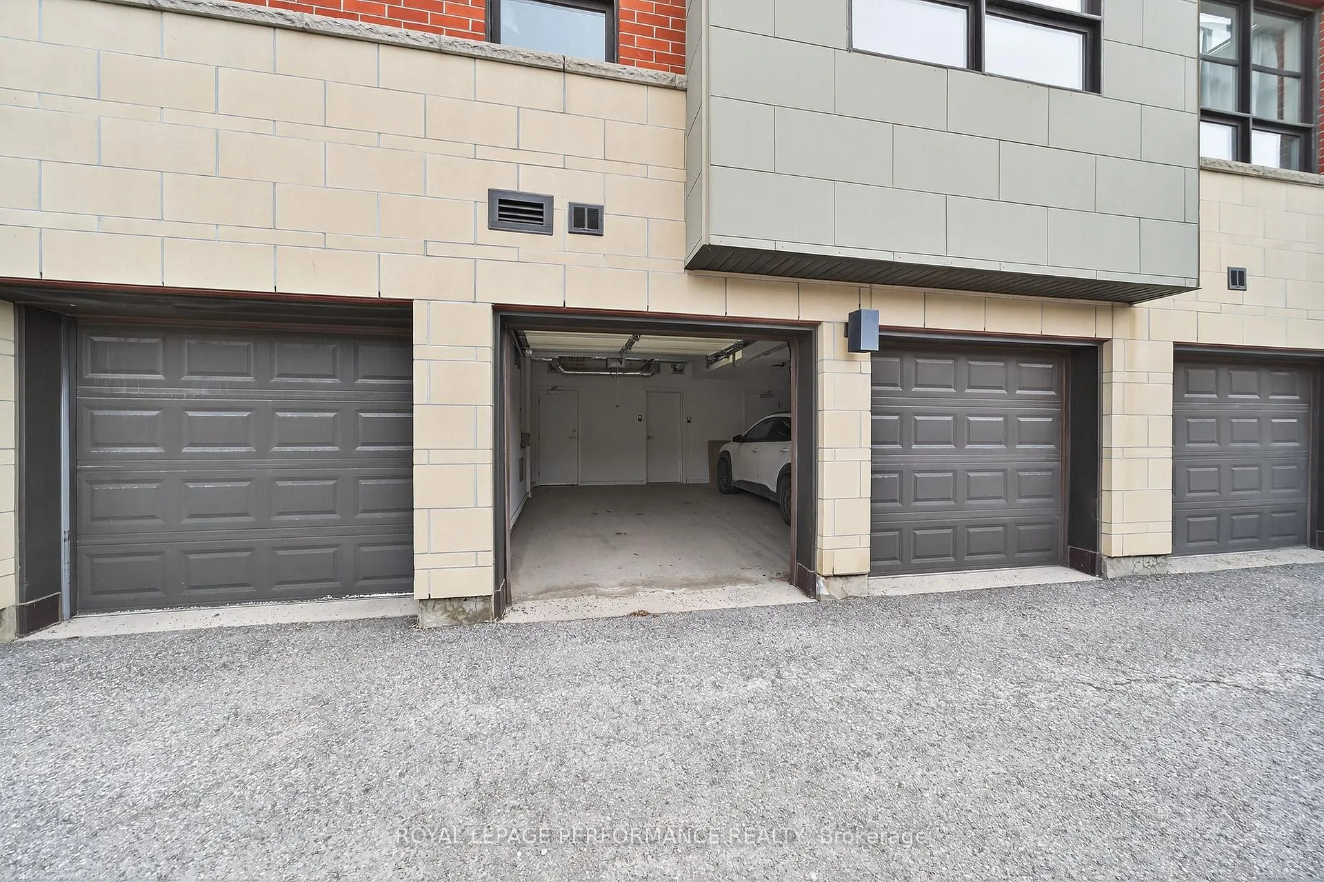Photo 34 of Unit 305, 669 Sue Holloway Drive, Ottawa, Barrhaven - Strandherd — HOMEH