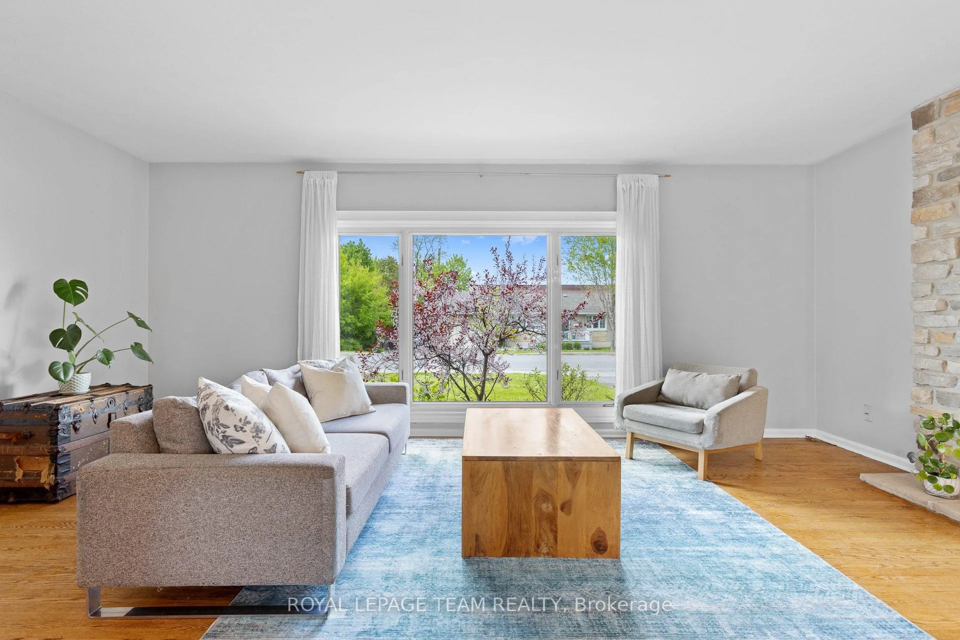 Photo 8 of 1812 Kerr Avenue, Ottawa, McKellar Heights/Glabar Park — HOMEH