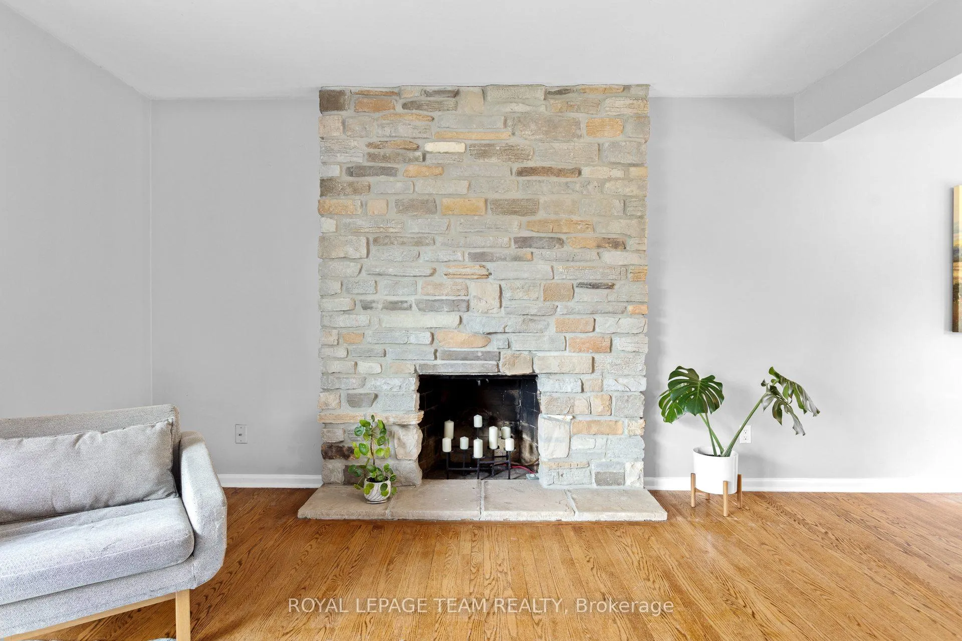 Photo 10 of 1812 Kerr Avenue, Ottawa, McKellar Heights/Glabar Park — HOMEH