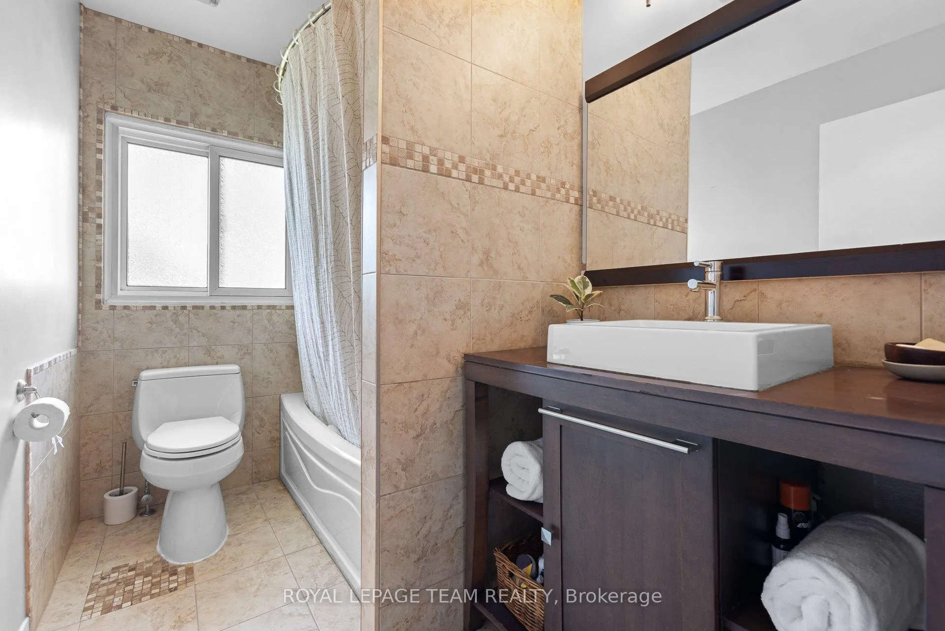 Photo 24 of 1812 Kerr Avenue, Ottawa, McKellar Heights/Glabar Park — HOMEH