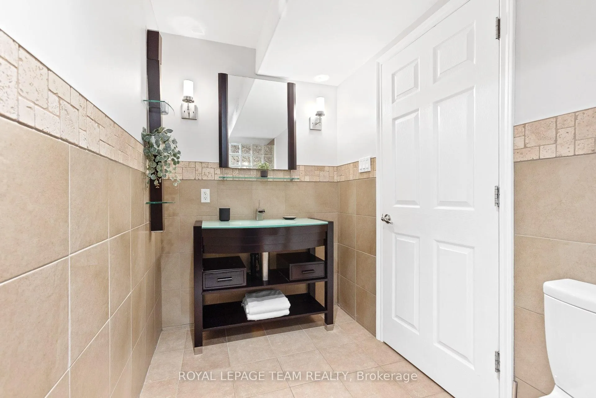 Photo 32 of 1812 Kerr Avenue, Ottawa, McKellar Heights/Glabar Park — HOMEH
