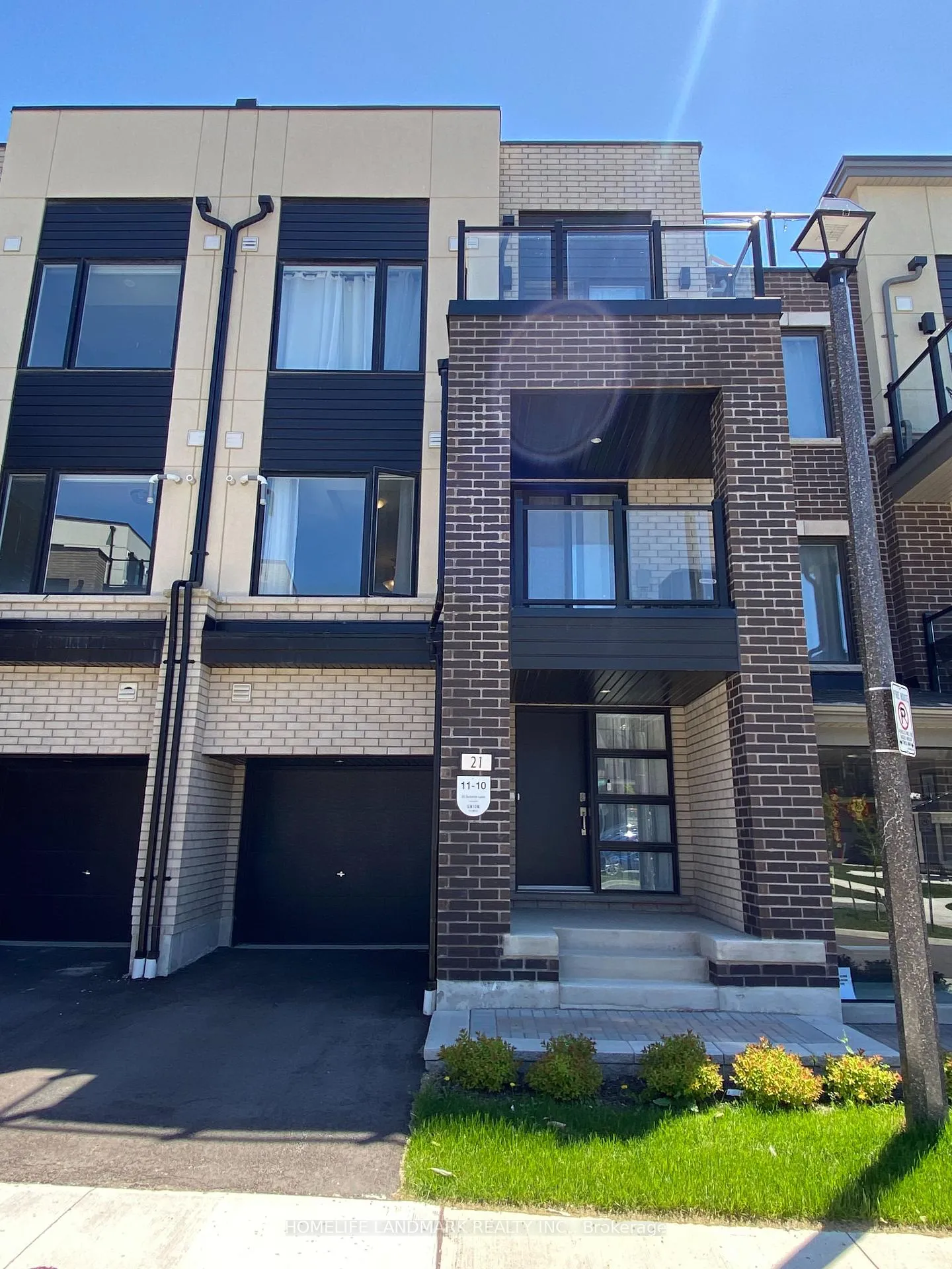 Photo 2 of 21 Schmidt Lane, Markham, Angus Glen — HOMEH