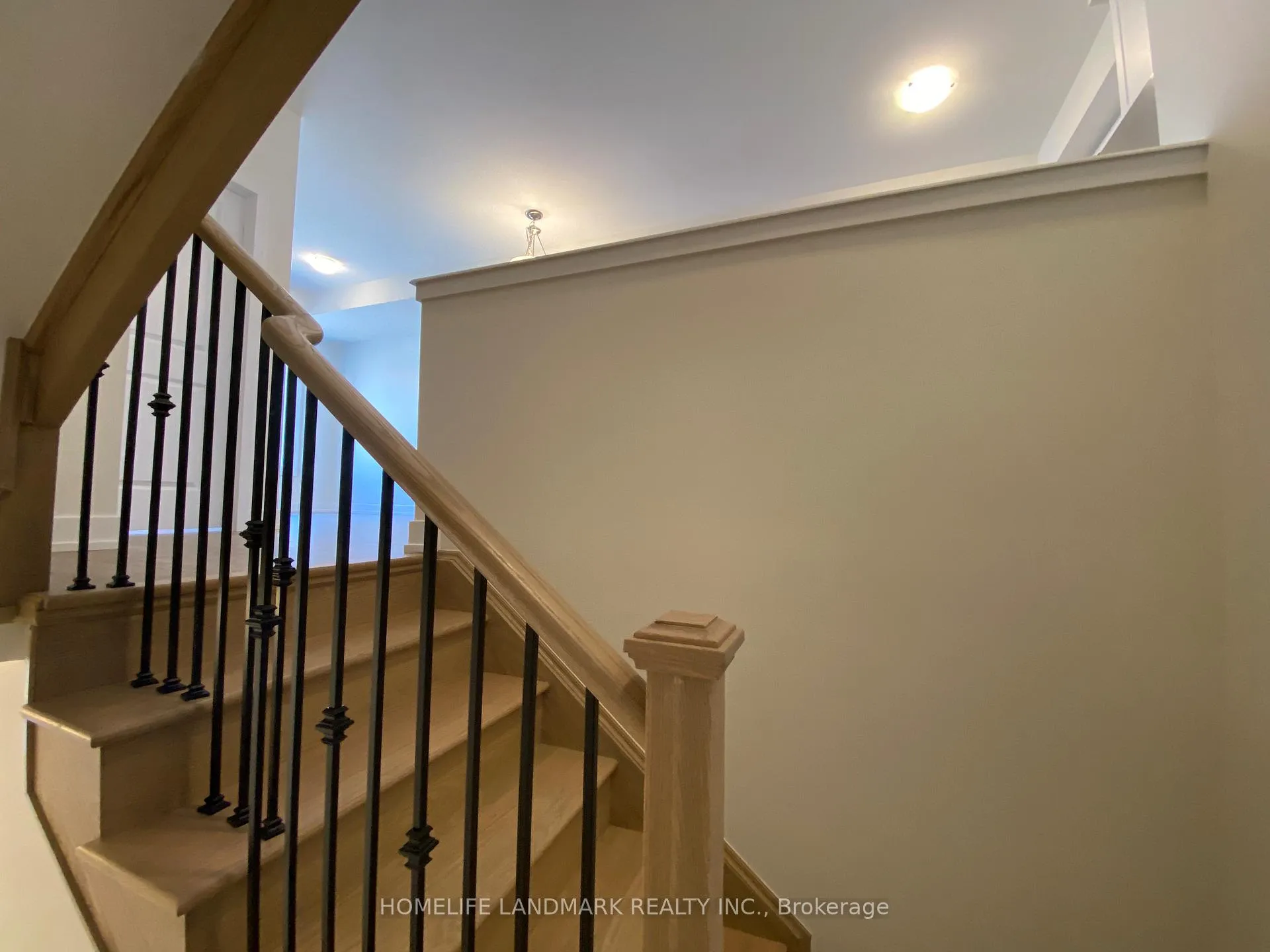 Photo 8 of 21 Schmidt Lane, Markham, Angus Glen — HOMEH