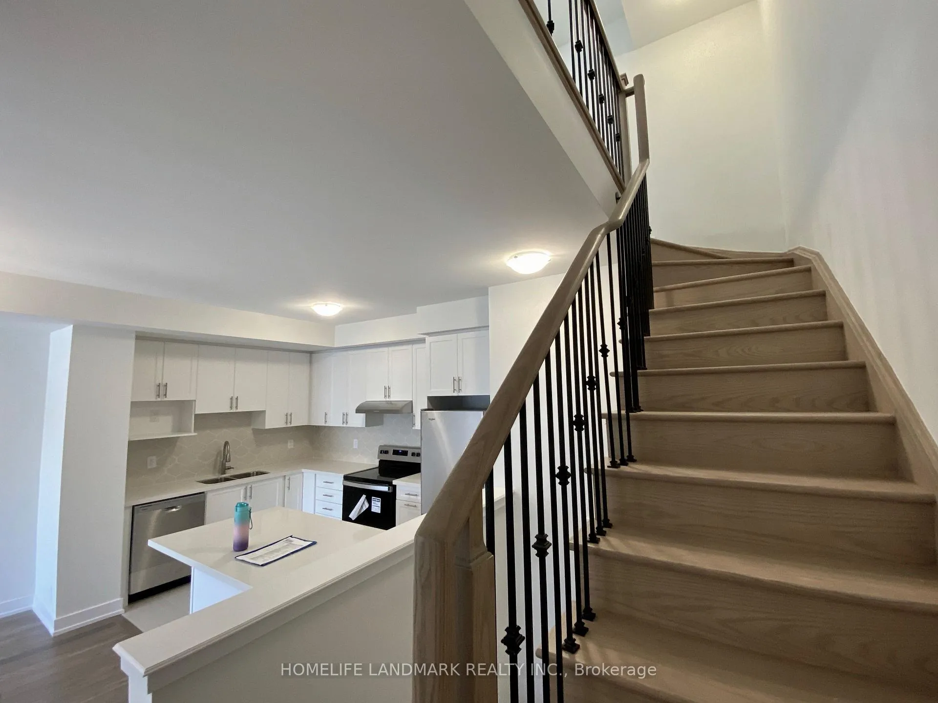 Photo 20 of 21 Schmidt Lane, Markham, Angus Glen — HOMEH