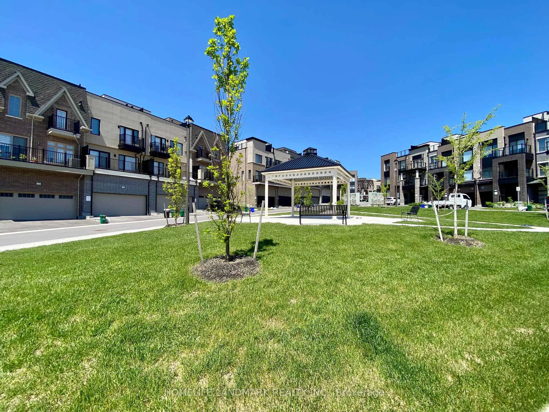 Photo 44 of 21 Schmidt Lane, Markham, Angus Glen — HOMEH