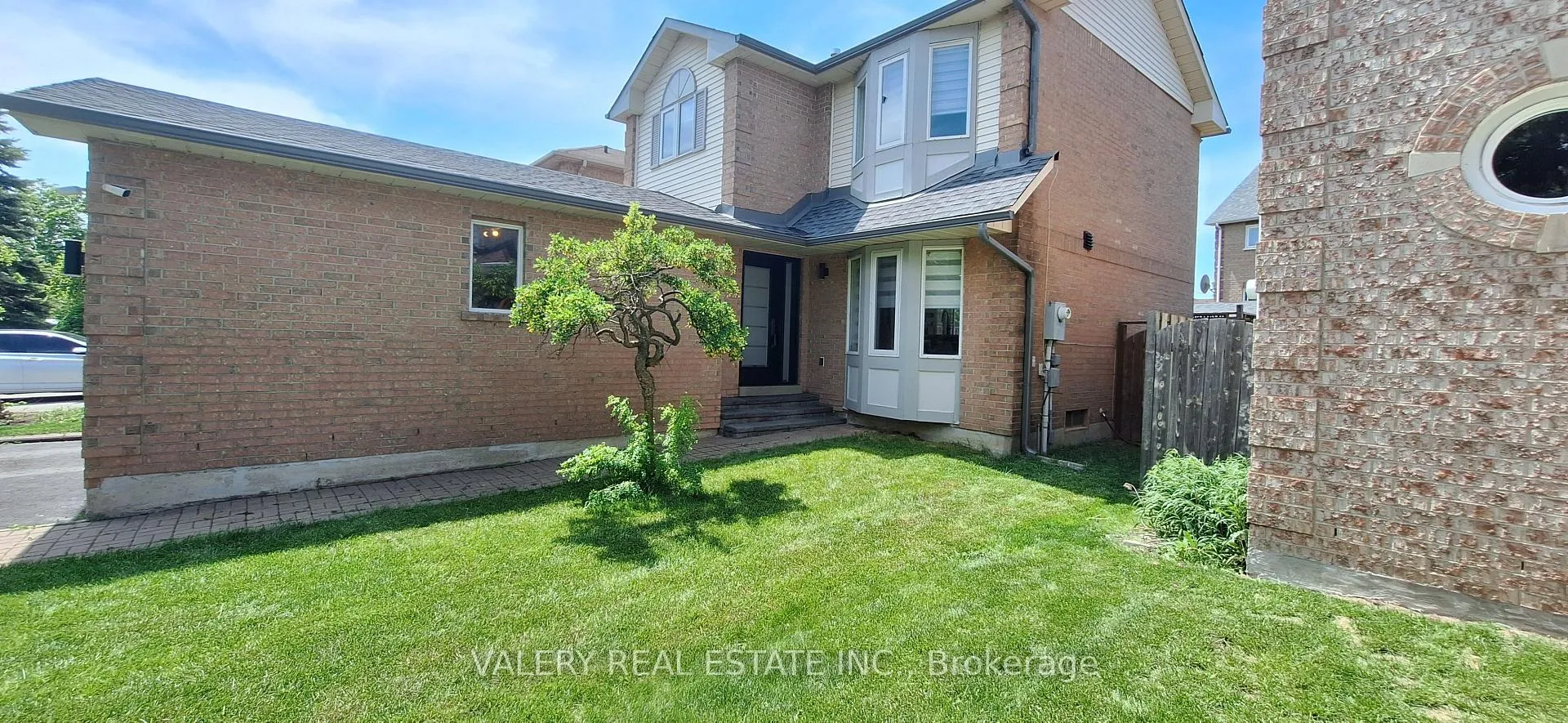 Photo 1 of Unit 1, 68 Mullis Crescent, Brampton, Fletcher's West — HOMEH