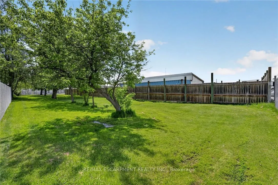 Photo 9 of 2883 South Grimsby Rd 10, Grimsby, Grimsby Escarpment — HOMEH