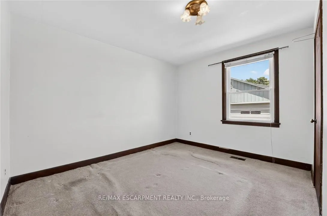 Photo 24 of 2883 South Grimsby Rd 10, Grimsby, Grimsby Escarpment — HOMEH