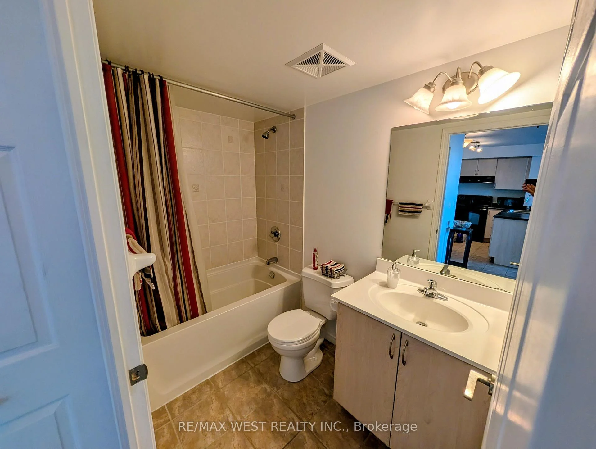 Photo 12 of Unit 216, 340 Watson Street W, Whitby, Port Whitby — HOMEH