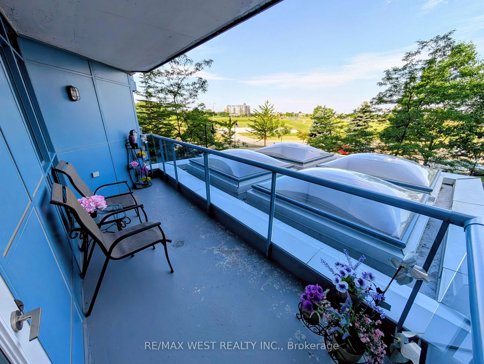 Photo 13 of Unit 216, 340 Watson Street W, Whitby, Port Whitby — HOMEH