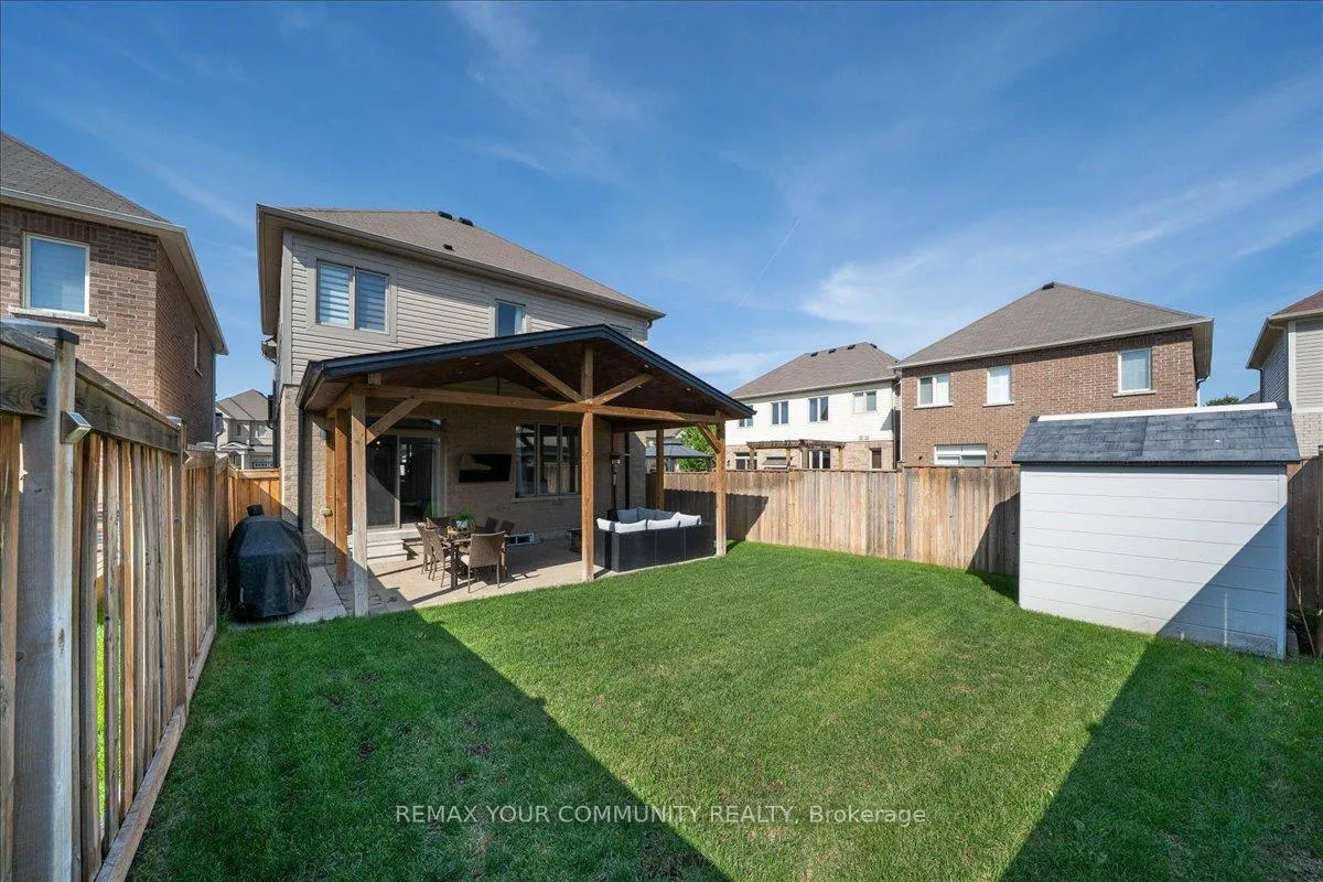 Photo 44 of 57 Strachan Trail, New Tecumseth, Beeton — HOMEH