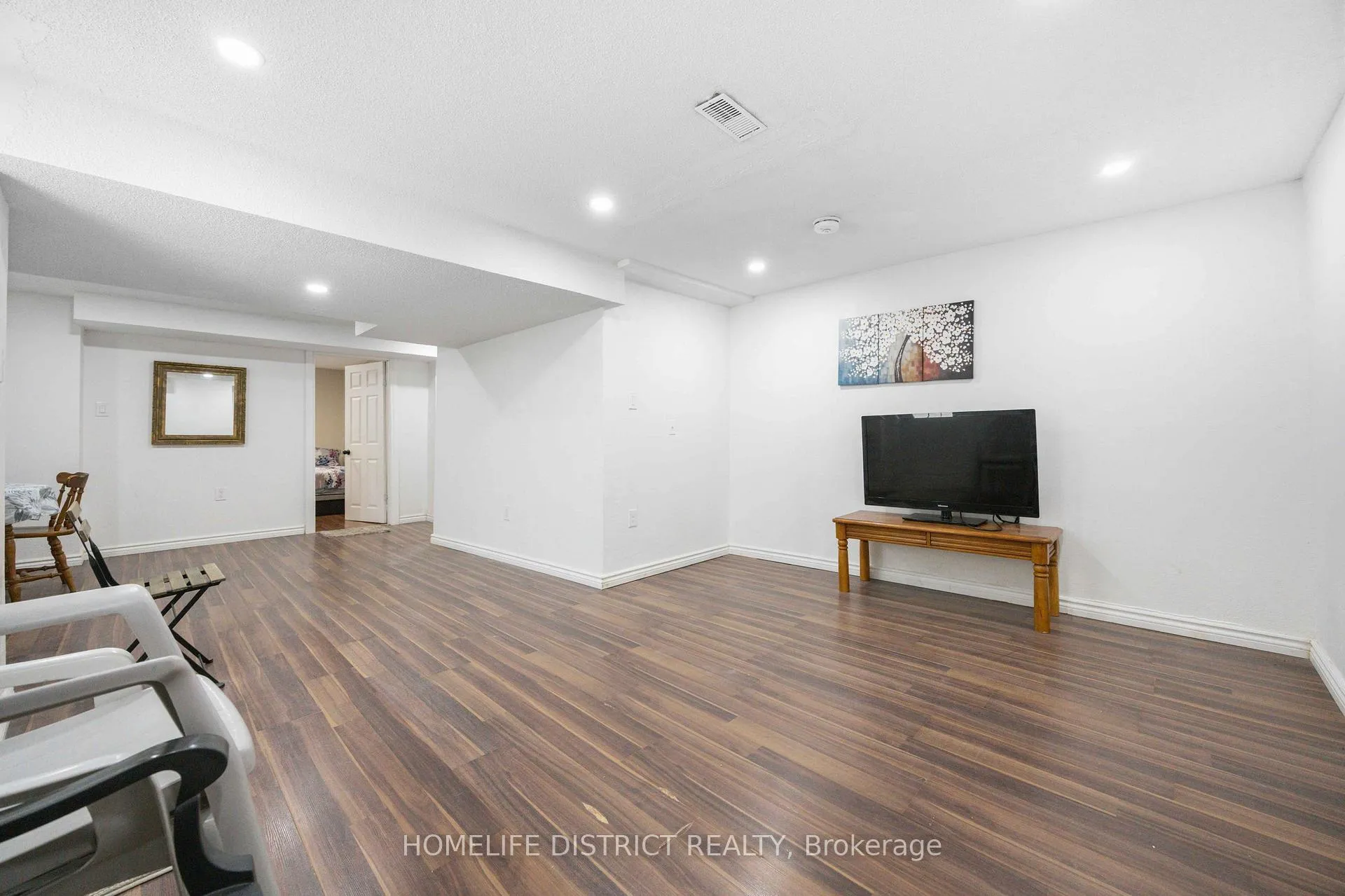 Photo 7 of 579 Sheppard Avenue, Pickering, Woodlands — HOMEH