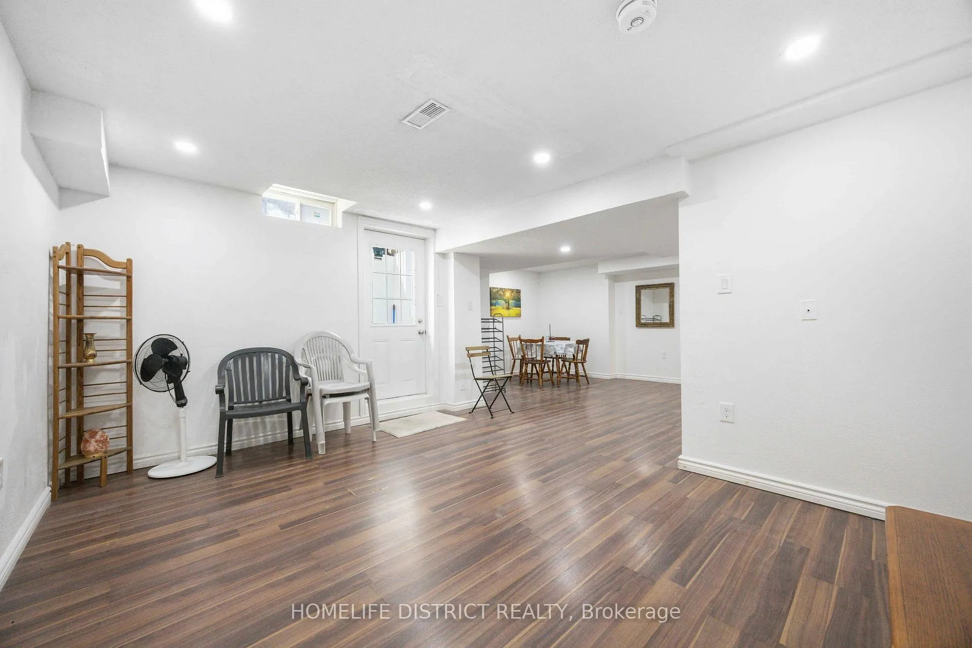 Photo 8 of 579 Sheppard Avenue, Pickering, Woodlands — HOMEH